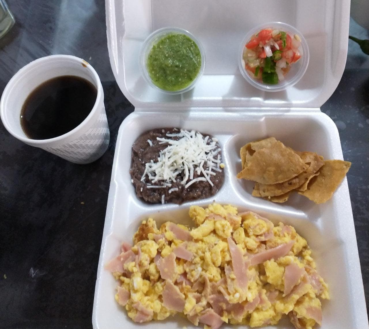 Combo - Huevos con Jamón + Café y Bolillo