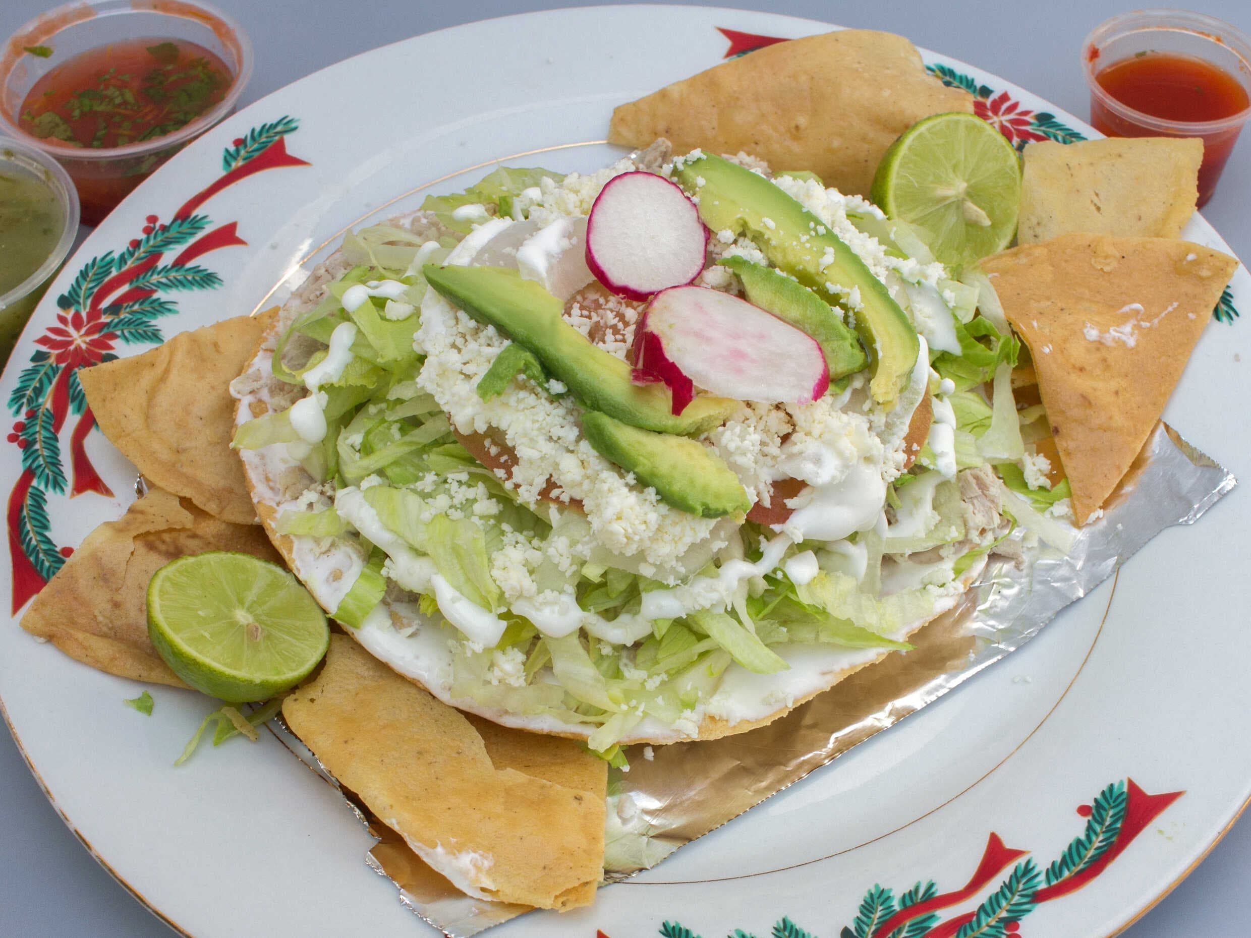 2 Tostada de Cueritos