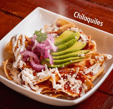 Chilaquiles Rojos