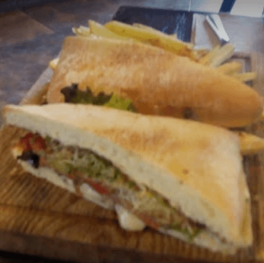 Emparedado Chicken Club