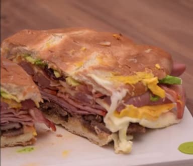 Cubana con Milanesa de Res