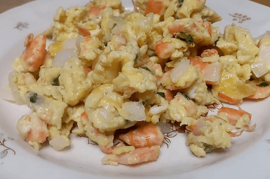 Huevos con camarón