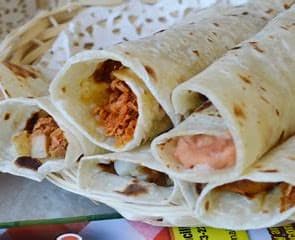 BURRITOS DE PIERNA O COCHINITA