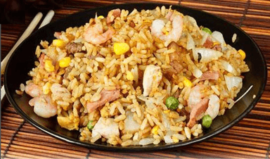 Arroz Frito con Pollo y Camarones  鸡虾饭