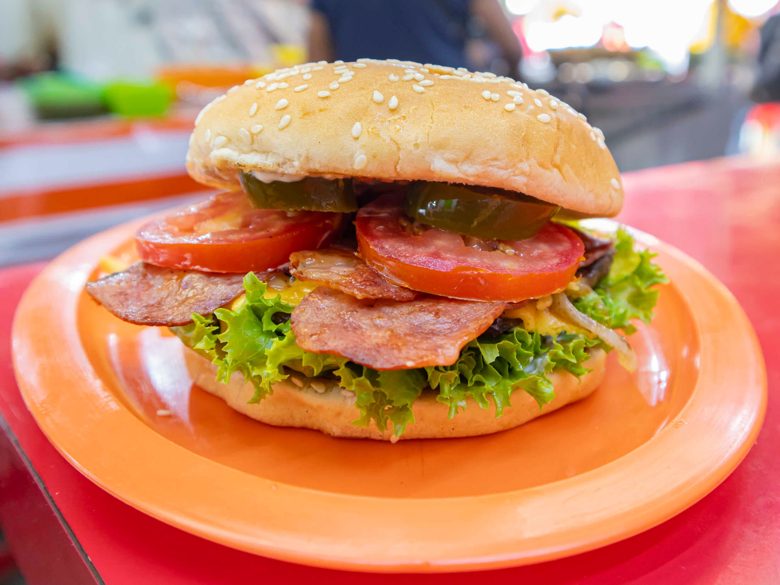Hamburguesa Con Tocino