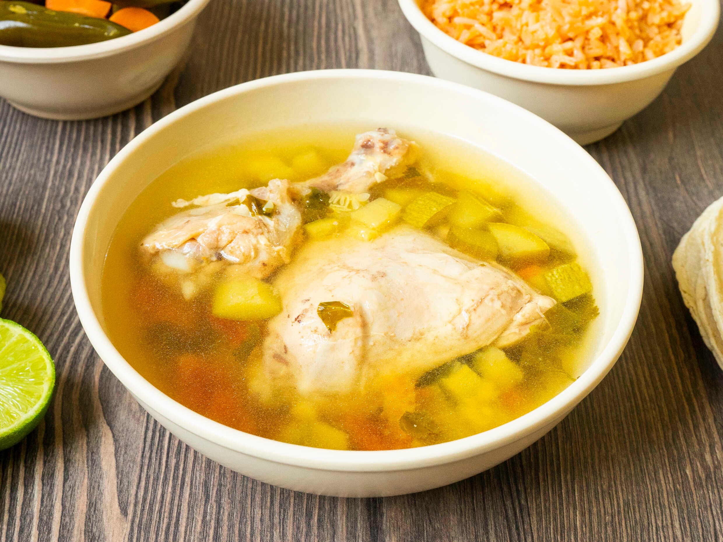 Caldo de pollo