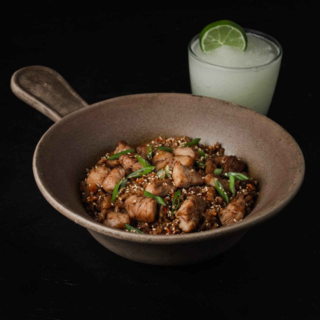 Arroz Yakimeshi + Bebida
