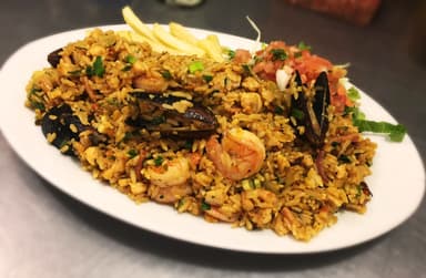 Arroz con Mariscos + Acompañamiento