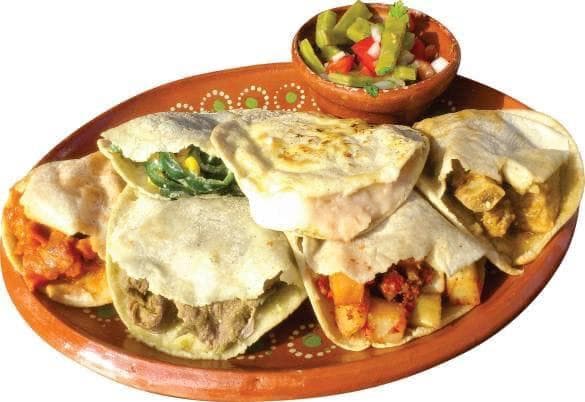 Gordita Rellena de Guisado