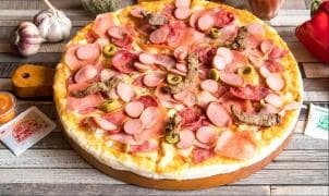 Pizza de la Casa Don Lucho Mediana 4 Porciones