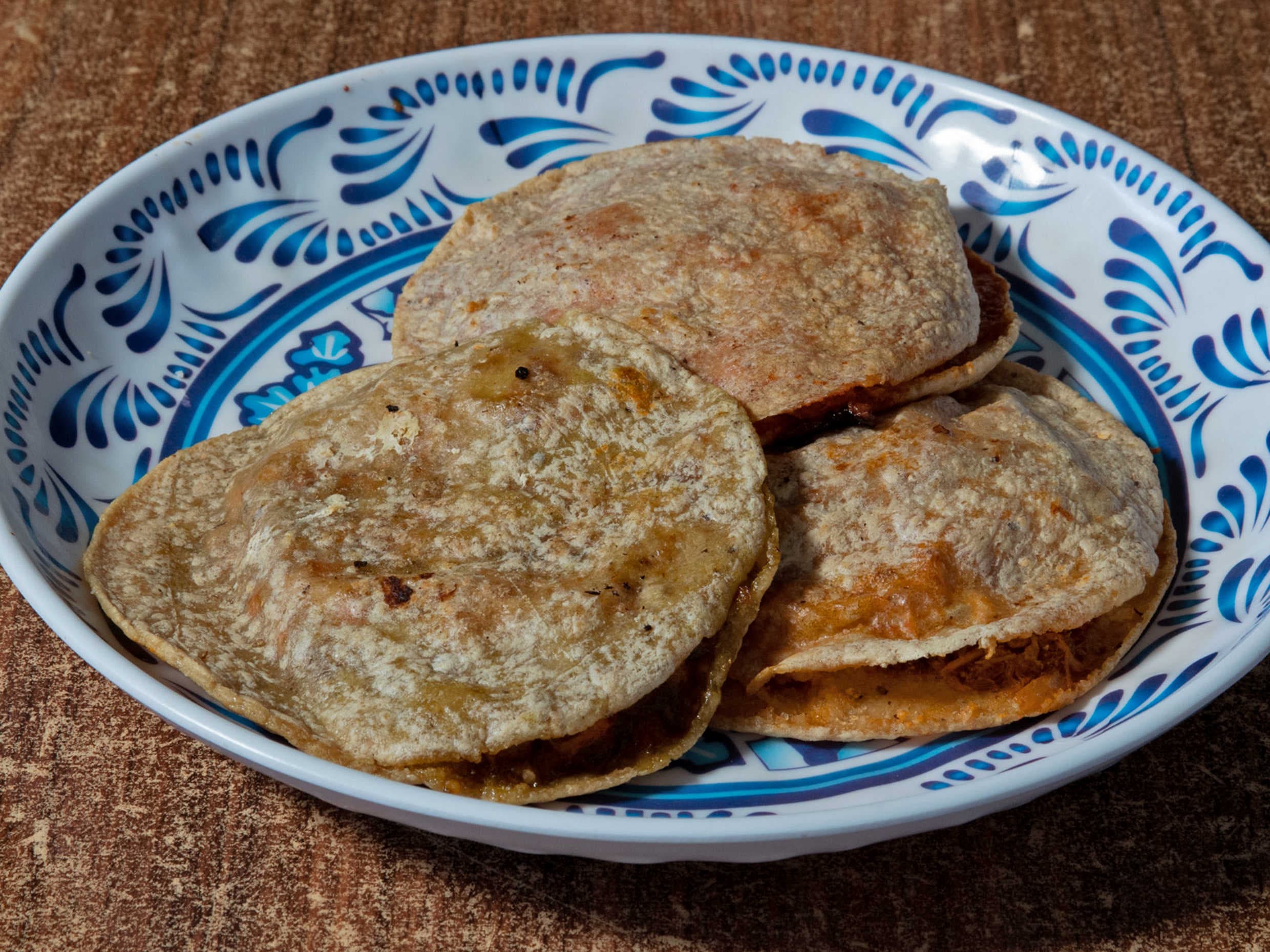 Gordita de Arrachera con Queso
