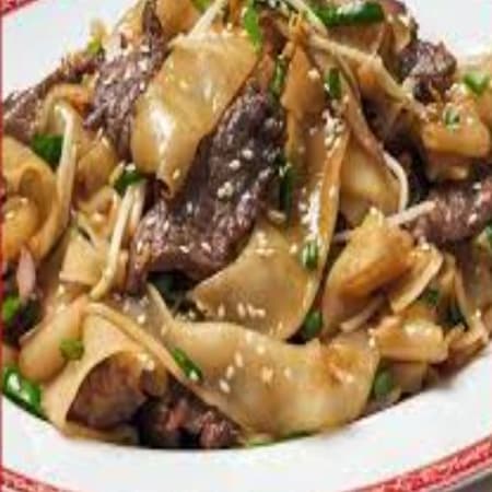 Carne de Res con Verduras en Salsa