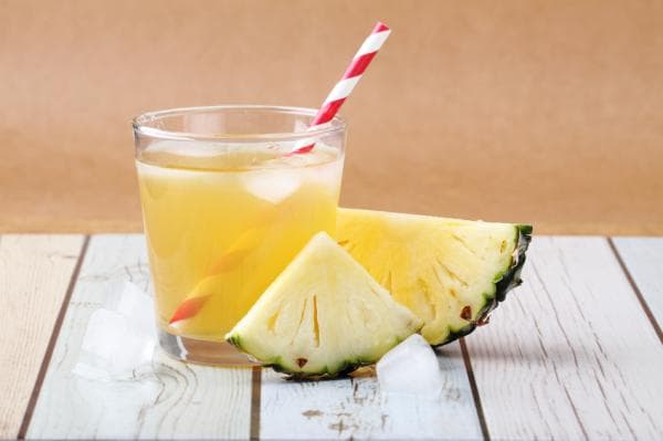 Agua de Piña Natural