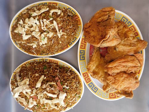 2 Cajas Grandes de arroz Chino + 1 Pollo apanado