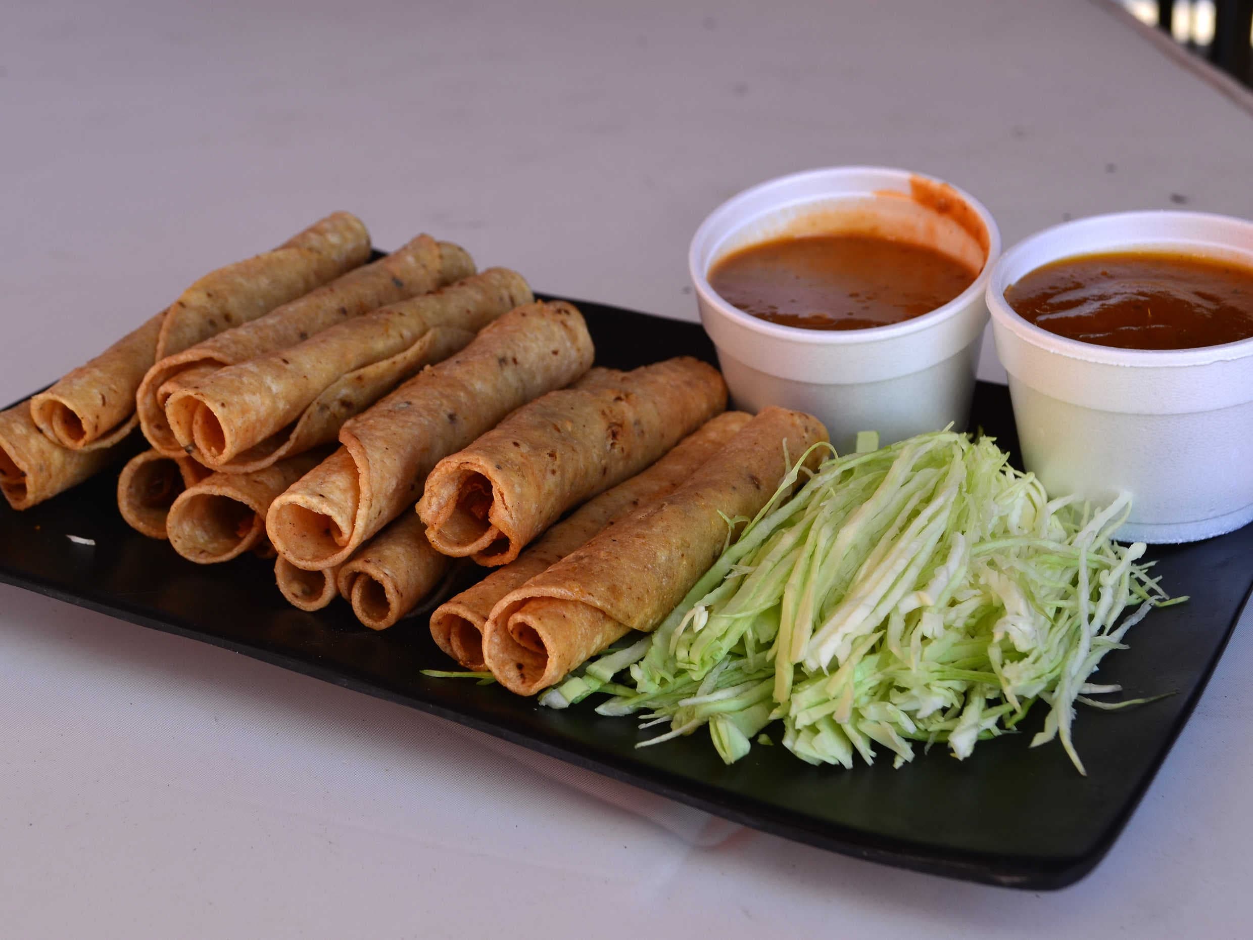 Flautas de Pollo