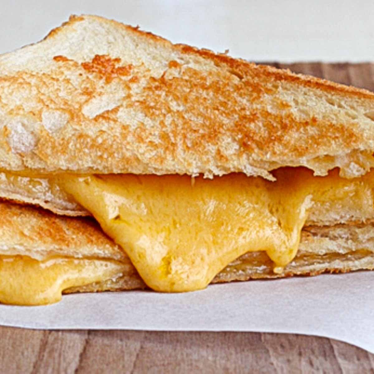 GRILLED HAM CHEESE