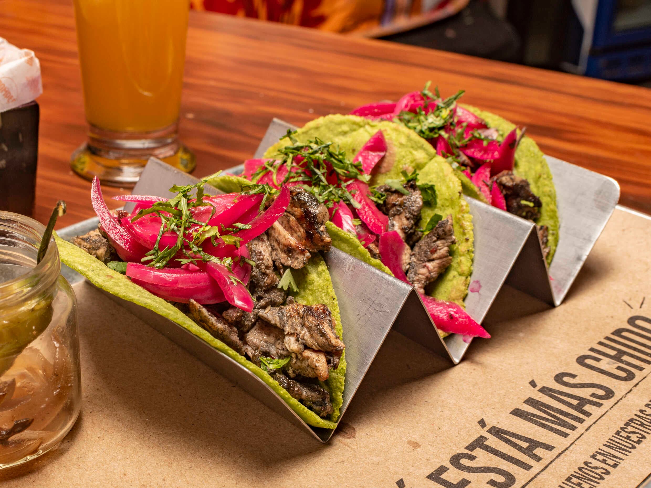 Tacos Trompo Negro