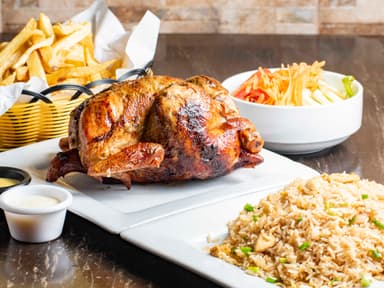 1 Pollo + Papas + Ensald + Chaufa + 1.5 Lt Chicha