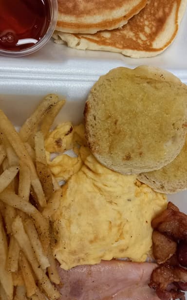 Grand Slam (Hotcakes, Huevos, Jamón, Papas,muffin)