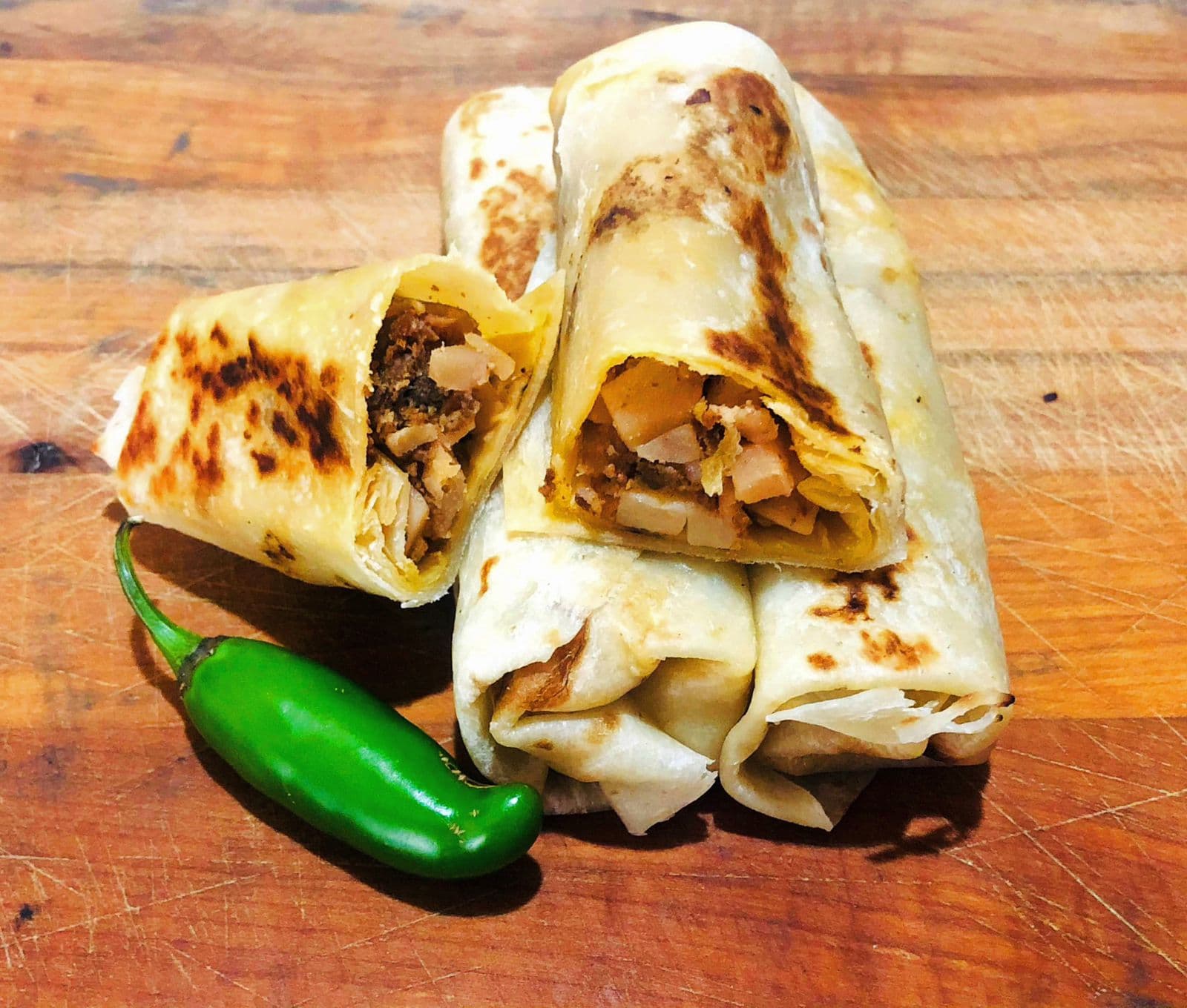 3 Burritos de Chorizo con Papas