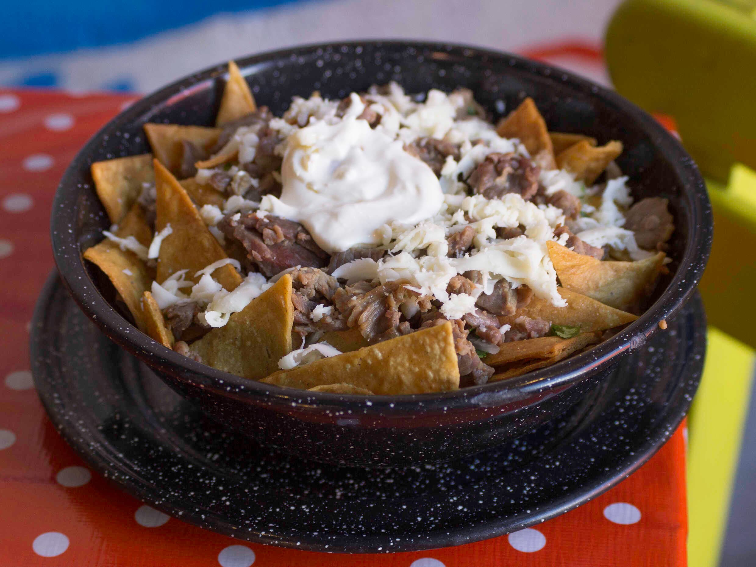 CHILAQUILES VERDES CHORIZO (450 GRS)