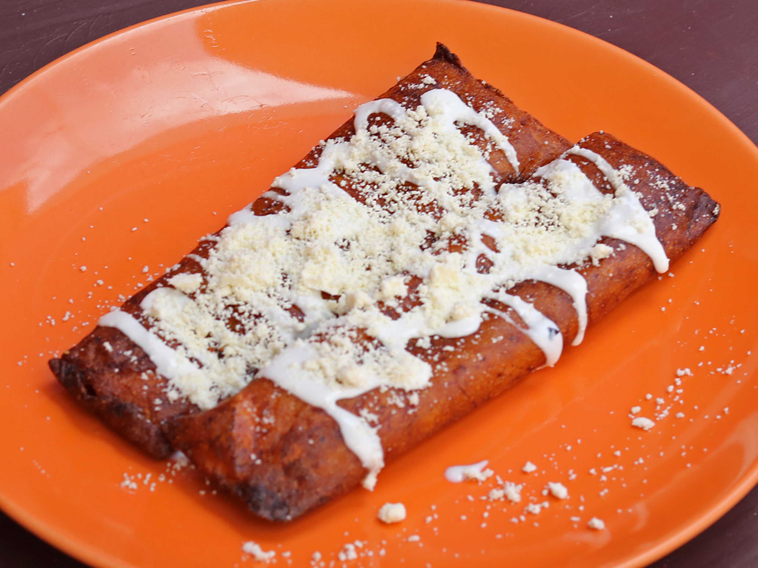 PLÁTANO RELLENO DE QUESO