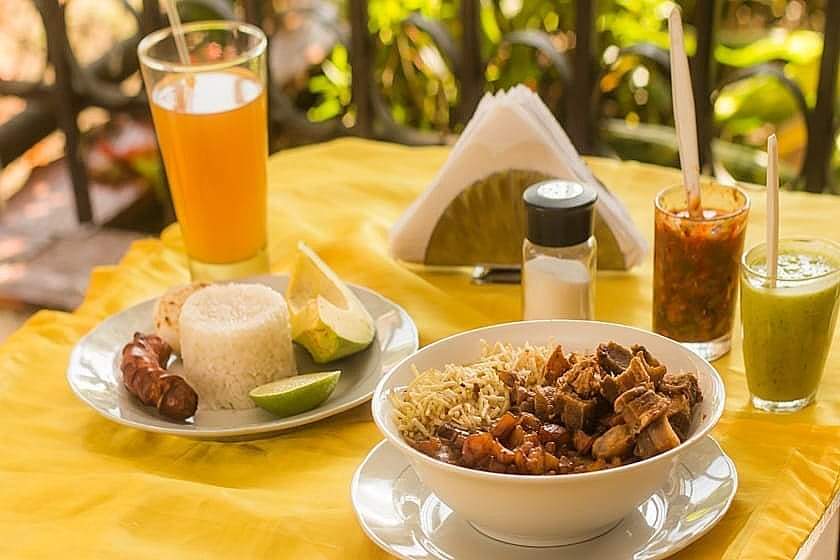 Cazuela de Frijoles Pequeña