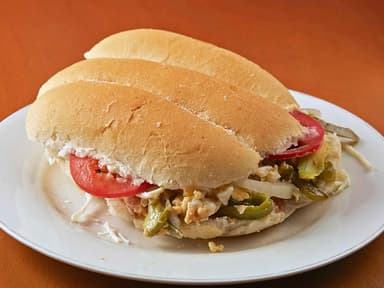 Torta de Rajas con Huevo