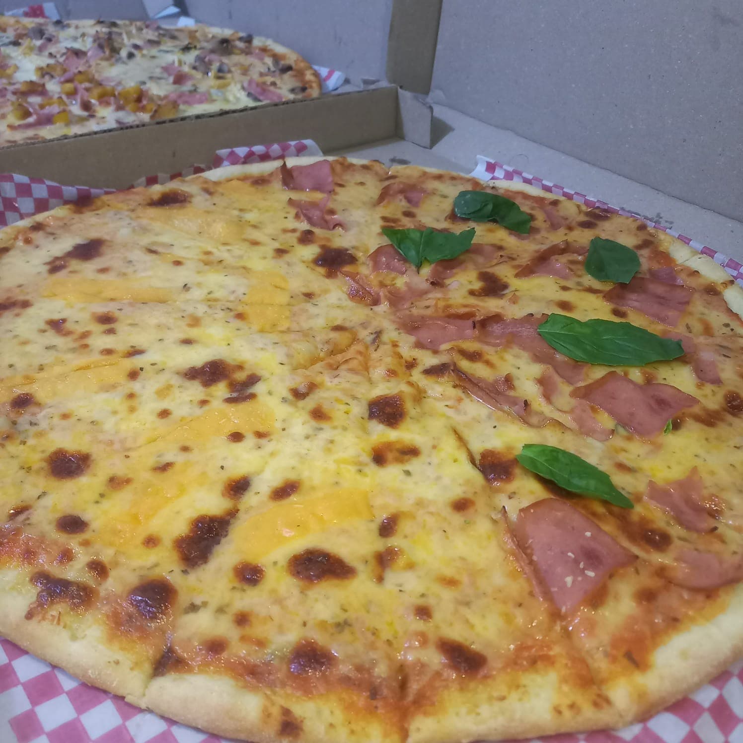Pizza Boloñesa Personal 4 Porciones