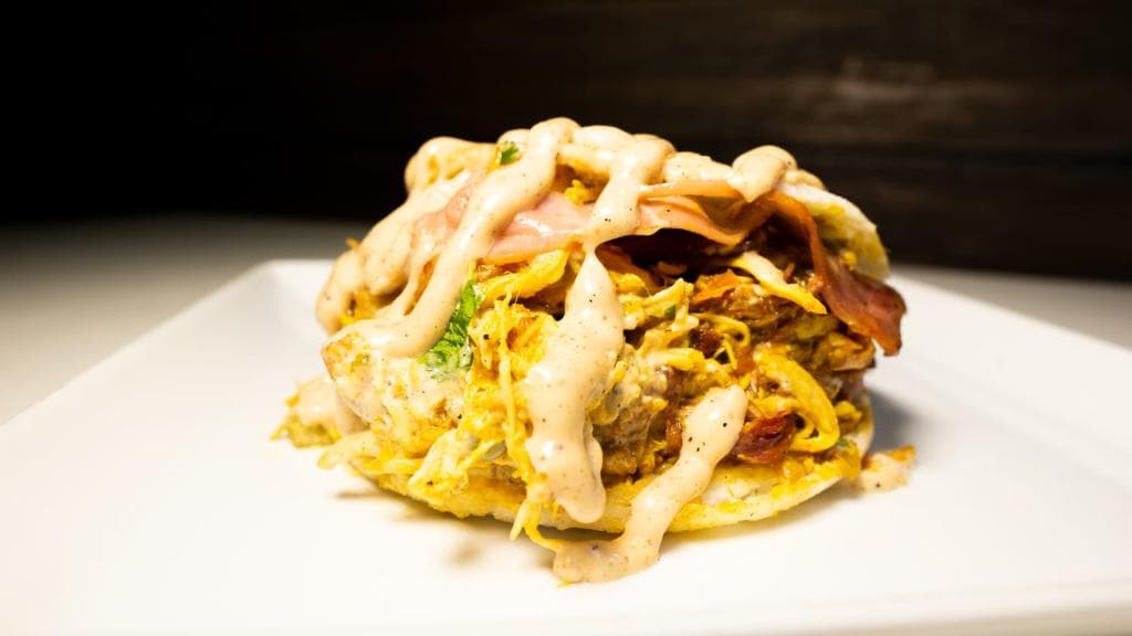 Arepa Con Todo Especial