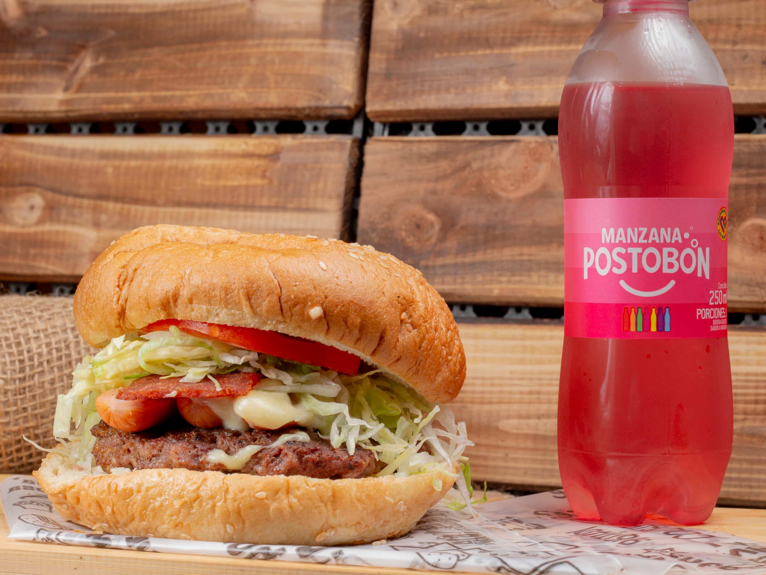 Hamburguesa RANCHERA + Gaseosa Postobon 250ml