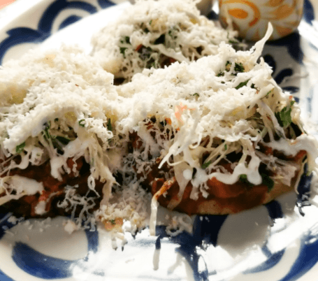 Sopes de Chorizo