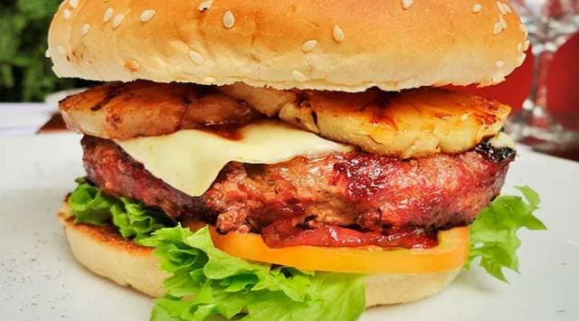 Hamburguesa Hawaiana+comple. de papas a la frances
