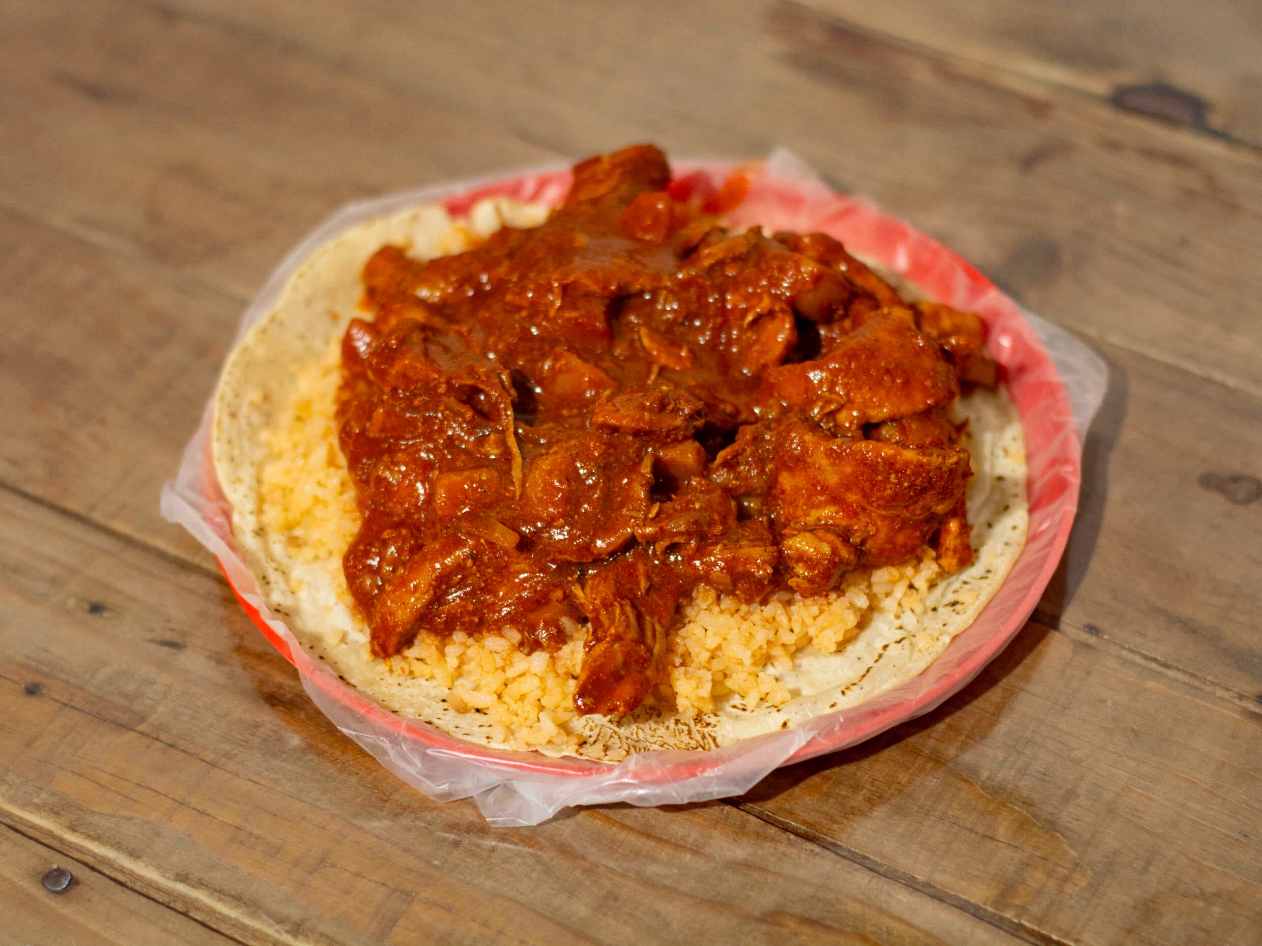 POLLO EN ADOBO