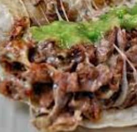 Gringa de Bistec