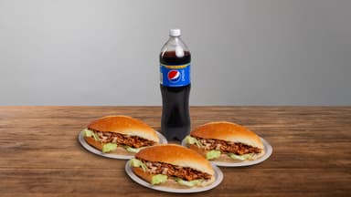 3  tortas  de pollo + refresco 1.5 lit