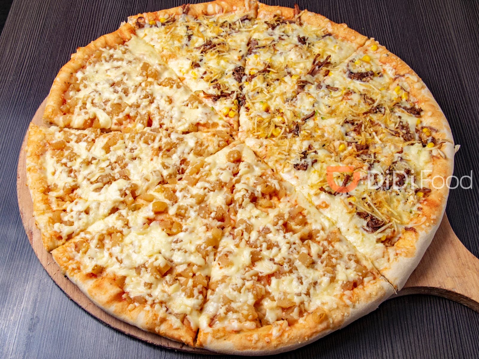 Pizza Familiar De Dos Sabores + Gaseosa 1.5