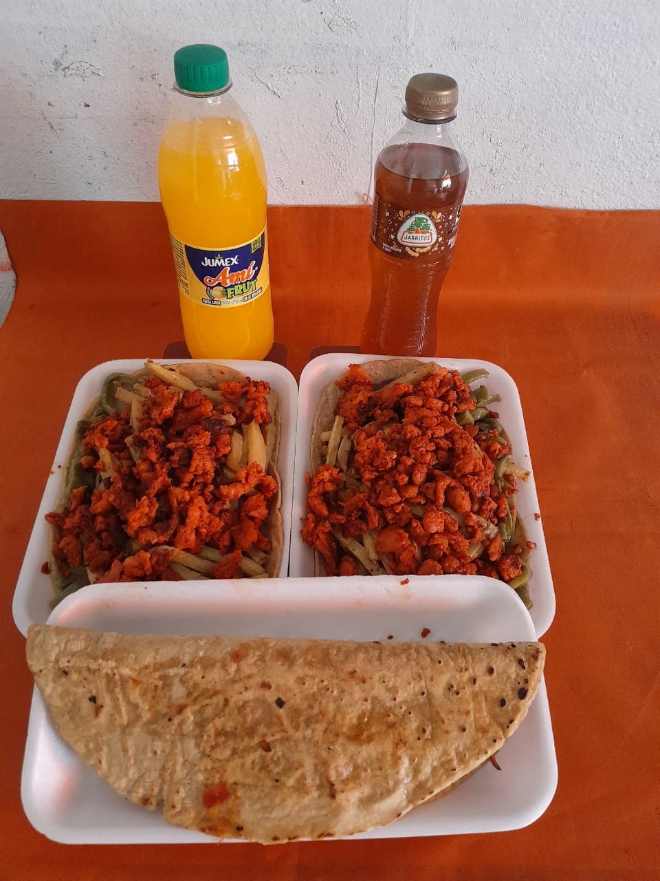 COMBO TACO DE LONGANIZA+QUESADILLA+REFRESCO