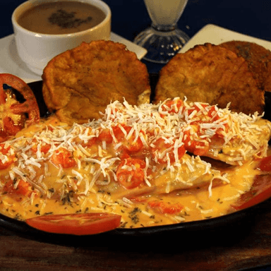 Mojarra en salsa de coco o encocado 500gr.