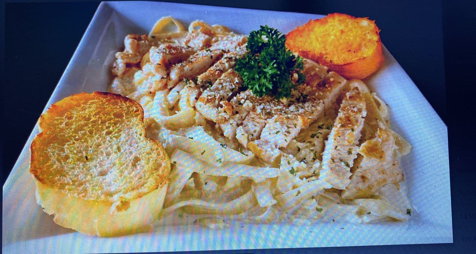 Pasta estilo Cajún pechuga de pollo