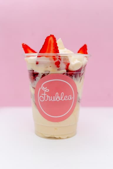 Fresas con Crema 12 Onz