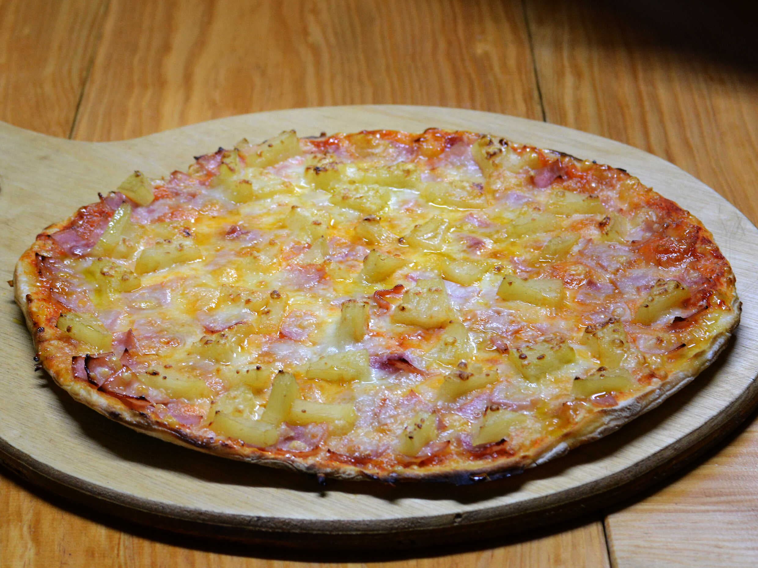 Pizza Hawaiana