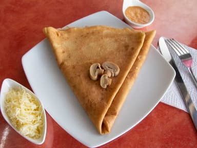 Crepa Especial Queso Manchego y Champiñones