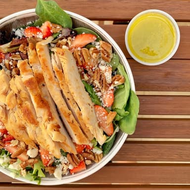 Ensalada Primavera con Pollo