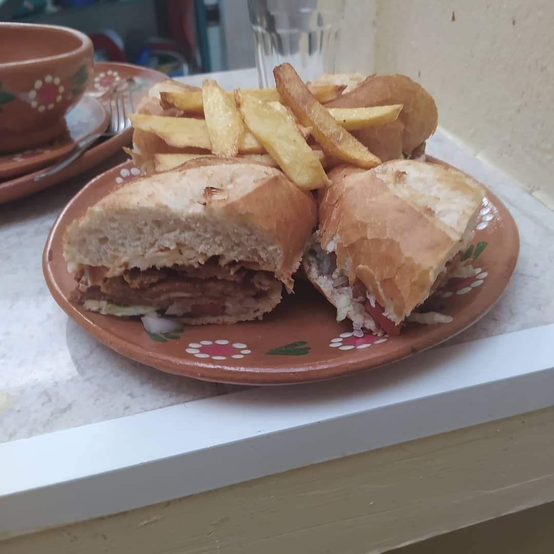 Combo Pareja 2 Tortas de Milanesa + 1 Refrescos