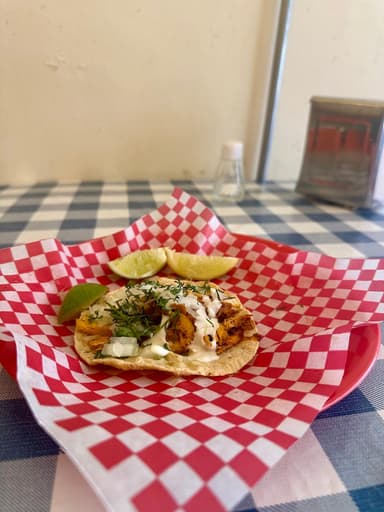 Taco de Tinga de Pollo