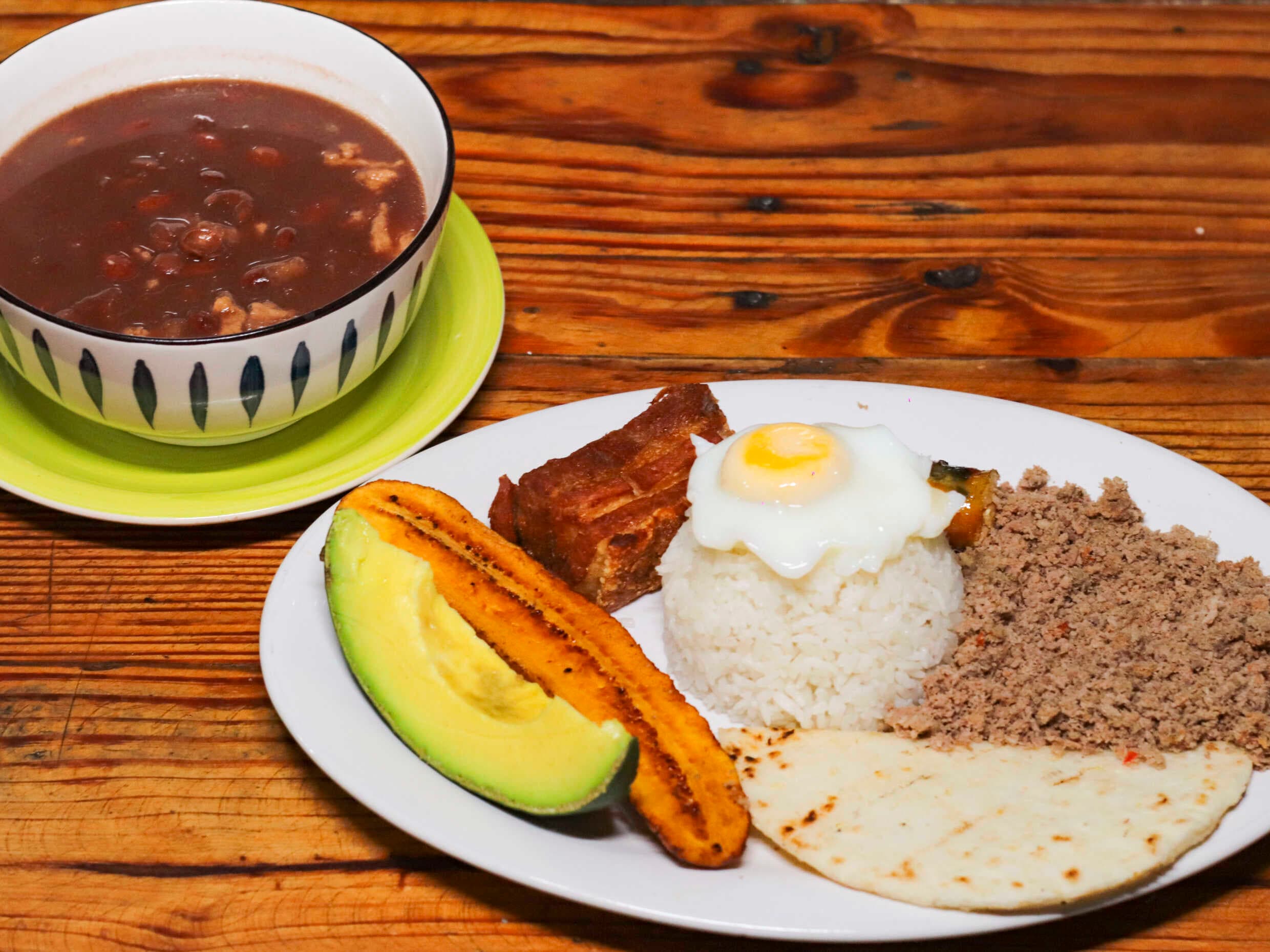 Cazuela de Frijol