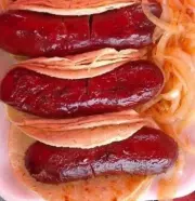 Taco de Salchicha alemana