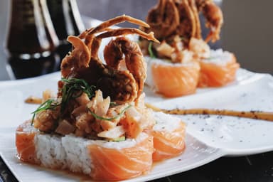 Sushi Rollo Especial Marea Negra