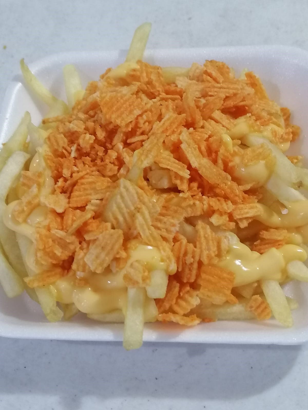 Papas a la Francesa con Queso, Nachos y Ruffles